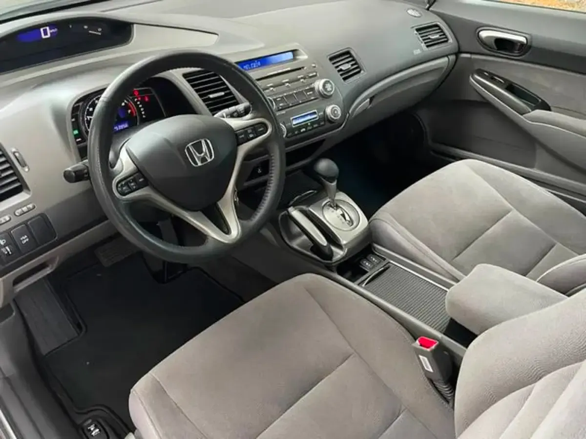 Usado Honda Civic Hybrid 115 CV (84 kW) 2006 Gris Berlina