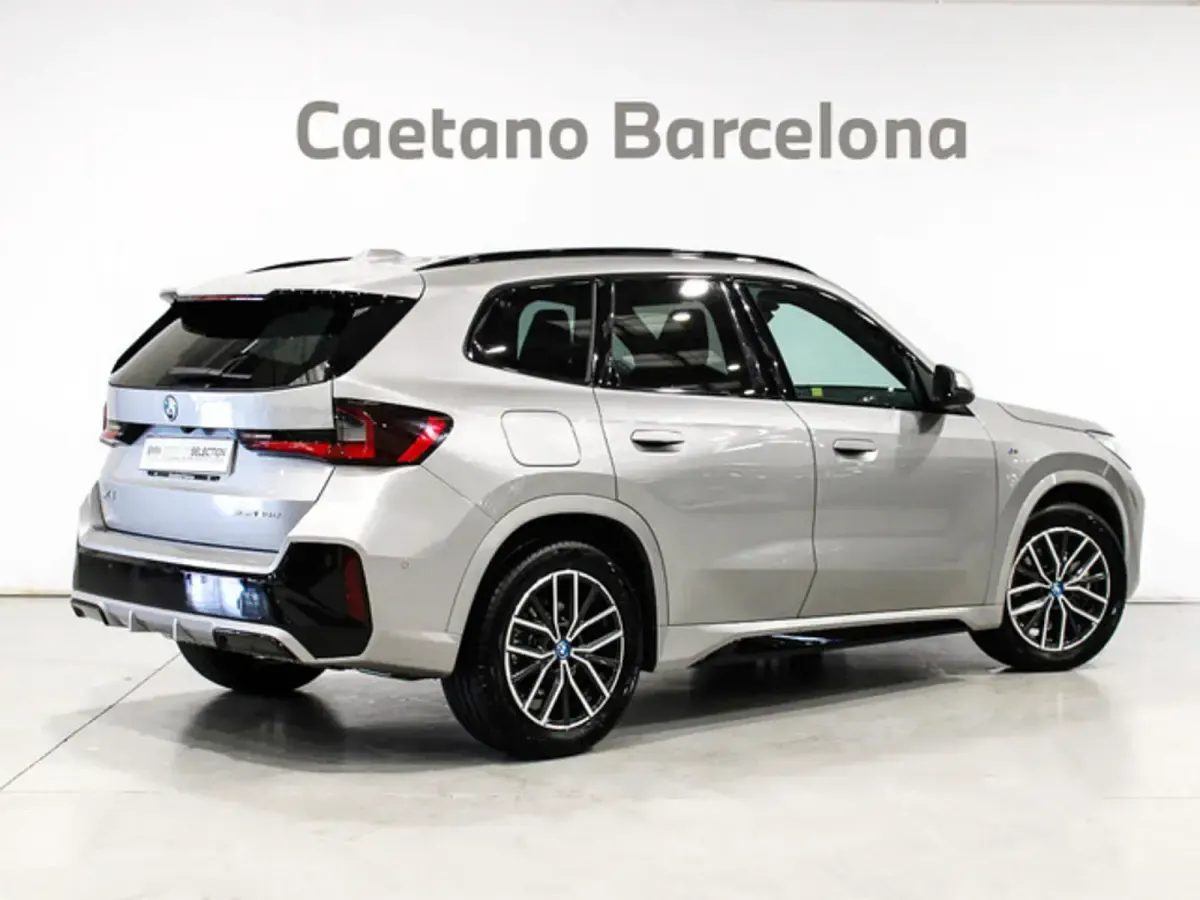 Usado BMW X1 Comfort Edition 245 CV (180 kW) 2025 Gris plata SUV