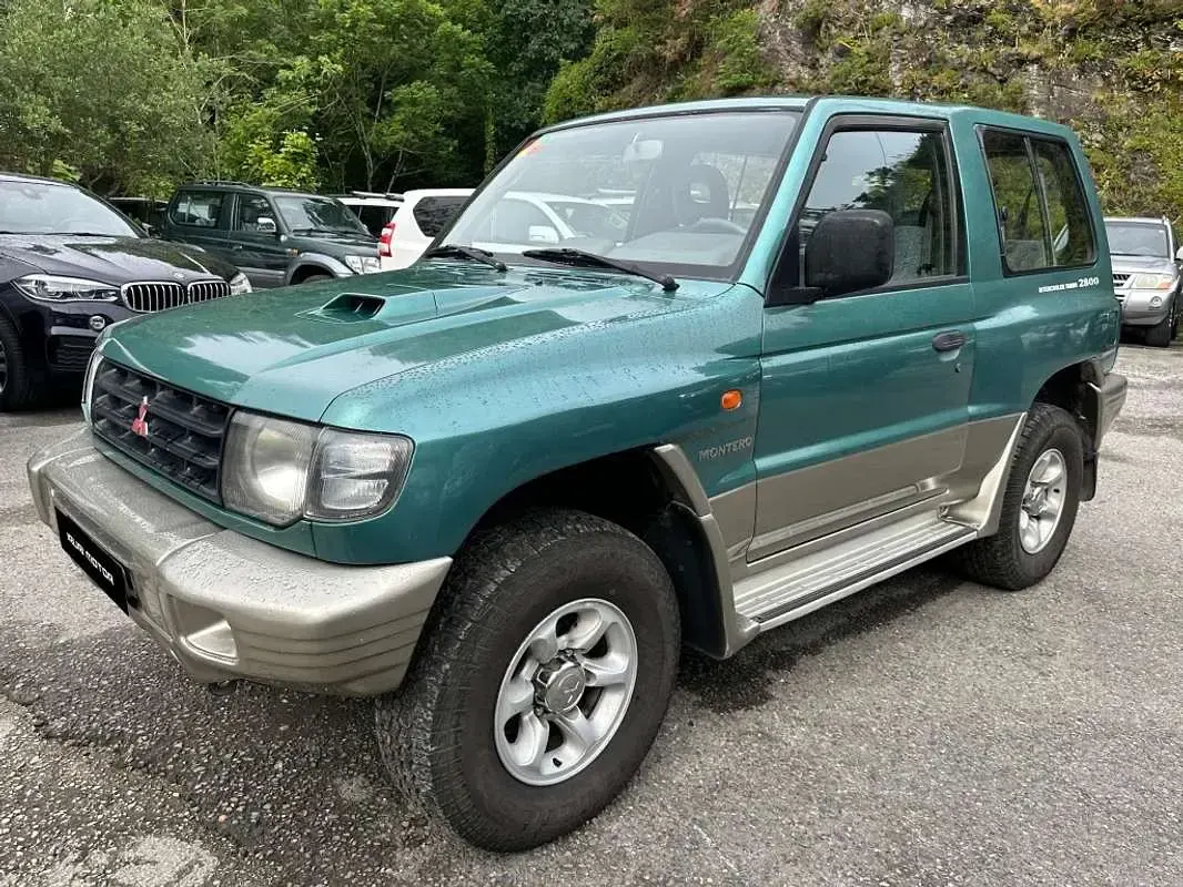 Usado Mitsubishi Montero 125 CV (91 kW) 1998 Verde SUV