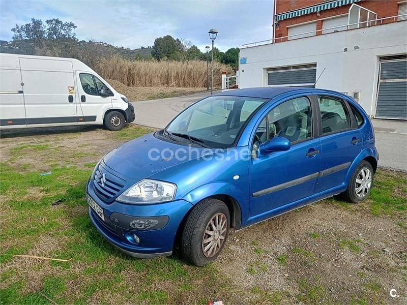 Usado Citroën C3 75 CV (55 kW) 2003 Azul Berlina