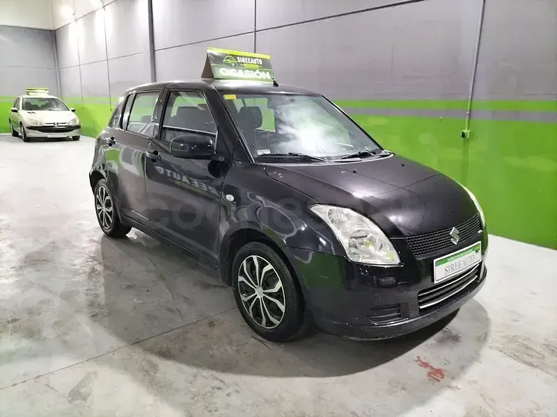 Usado Suzuki Swift GL 92 CV (67 kW) 2007 Negro Utilitario