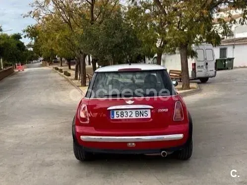 Usado Mini Cooper 115 CV (84 kW) 2001 Rojo Utilitario