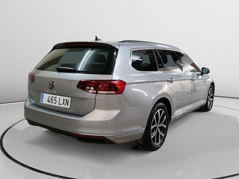 Usado VW Passat Executive 150 CV (110 kW) 2022 Familiar