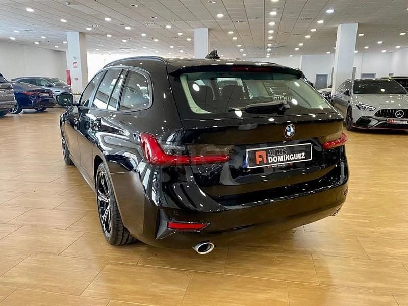 Usado BMW 318 150 CV (110 kW) 2022 Negro Familiar
