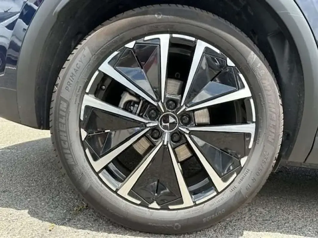 Usado DS Automobiles DS7 Crossback 300 CV (220 kW) 2025 Azul SUV