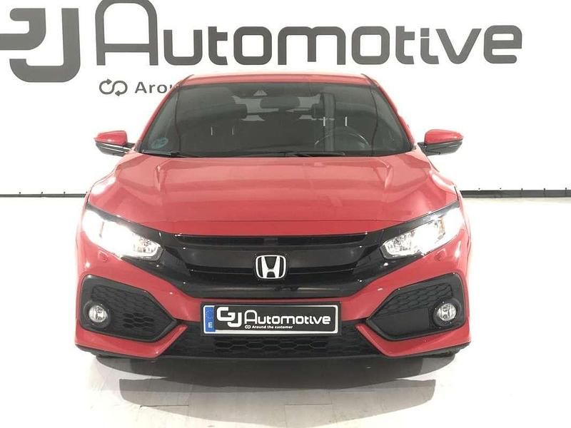 Usado Honda Civic Comfort 126 CV (92 kW) 2019 Rojo Utilitario