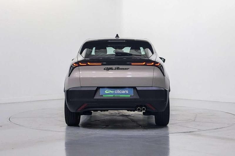 Usado Alfa Romeo GT Junior 145 CV (106 kW) 2025 Gris SUV