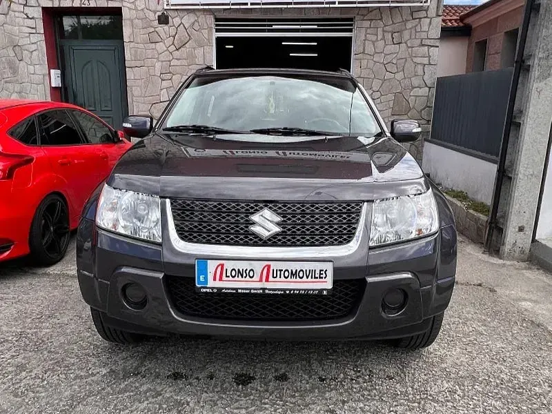 Usado Suzuki Grand Vitara 129 CV (94 kW) 2013 Gris / plata SUV