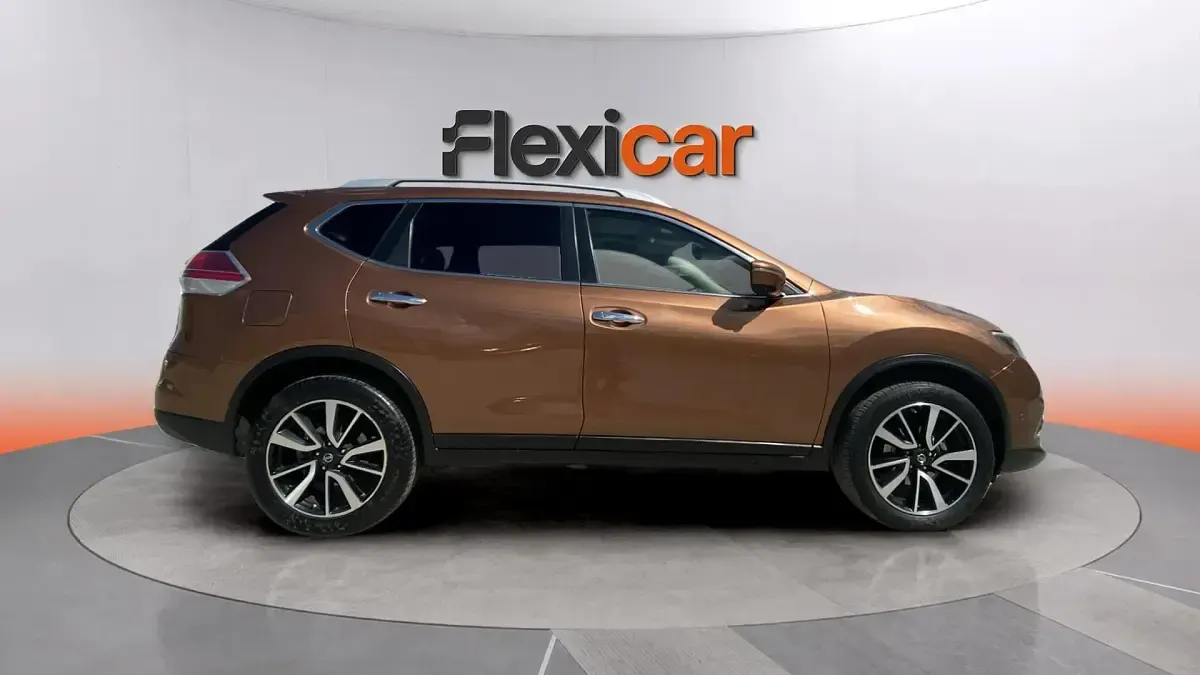 Usado Nissan X-Trail 360º 131 CV (96 kW) 2015 Naranja SUV