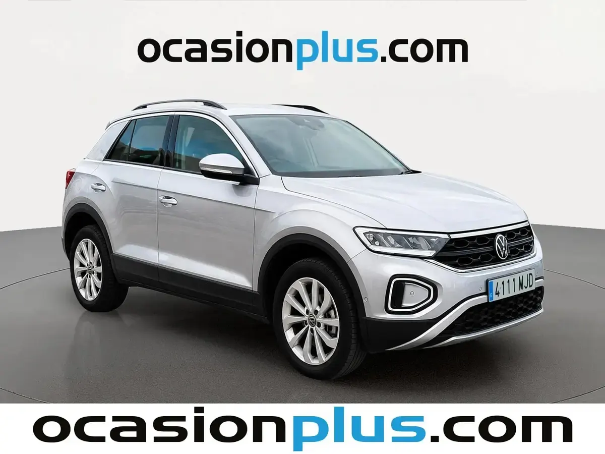 Usado VW T-Roc Life 150 CV (110 kW) 2023 Gris plata SUV