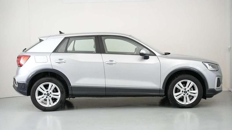 Usado Audi Q2 Advanced 116 CV (85 kW) 2023 Gris SUV