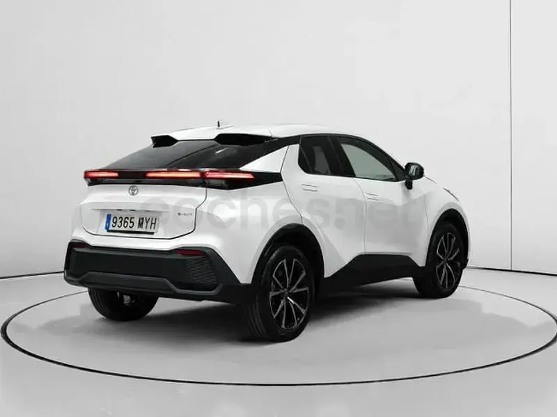 Usado Toyota C-HR Active 140 CV (102 kW) 2025 Blanco SUV