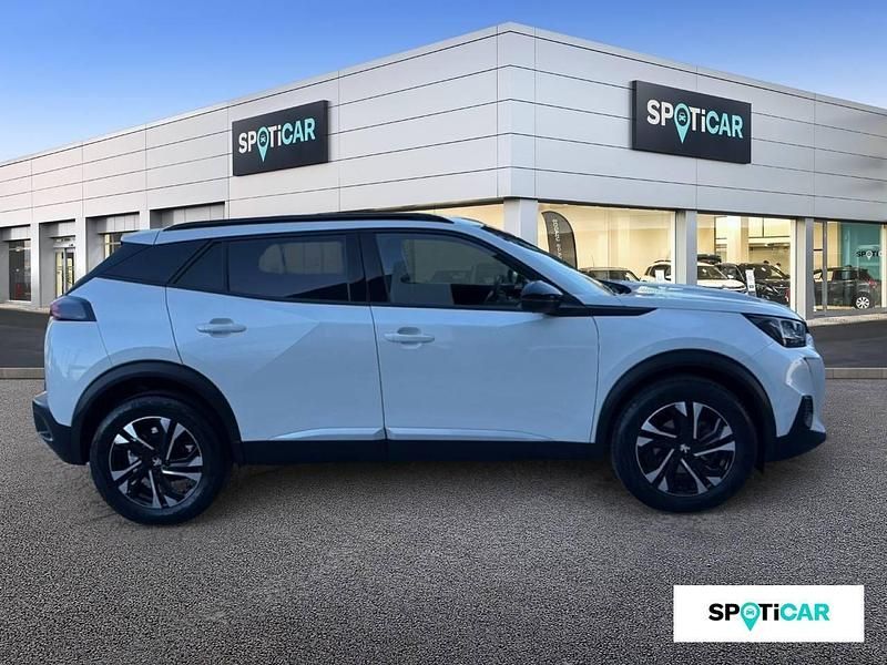 Usado Peugeot 2008 Allure 100 CV (73 kW) 2021 Blanco SUV
