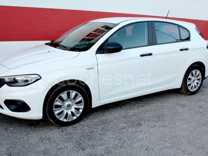 Blanco Usado 2018 Fiat Tipo Business Berlina | 11.500 € (Precio justo) - Imagen 1/4