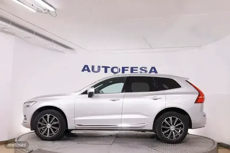 Usado Volvo XC60 Inscription 250 CV (183 kW) 2018 Plateado SUV