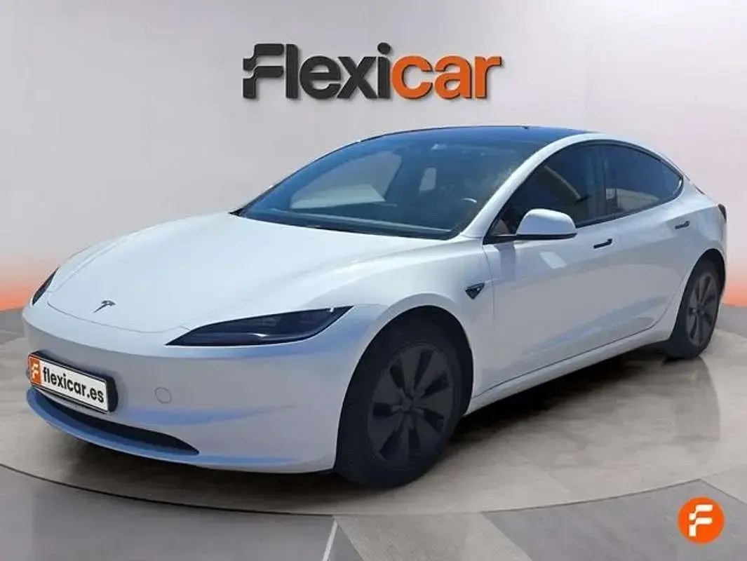 Usado Tesla Model 3 RWD 208 kW (283 CV) 2024 Blanco Berlina