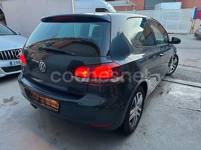Usado VW Golf VI Advance 110 CV (80 kW) 2009 Gris / plata Utilitario