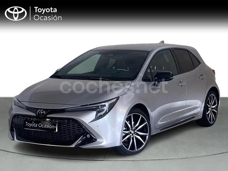 Gris / plata Usado 2024 Toyota Corolla Berlina | 28.499 € (Caro) - Imagen 1/4