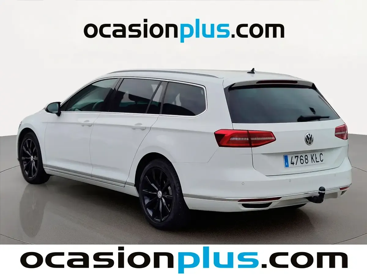 Usado VW Passat Sportline 150 CV (110 kW) 2018 Blanco Familiar