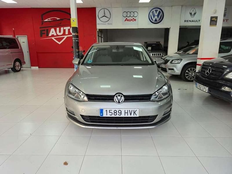 Usado VW Golf VII Sport 122 CV (89 kW) 2014 Plateado Utilitario