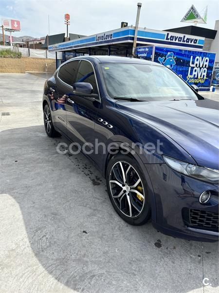 Azul Usado 2018 Maserati Levante SUV | 39.500 € (Precio justo) - Imagen 1/4