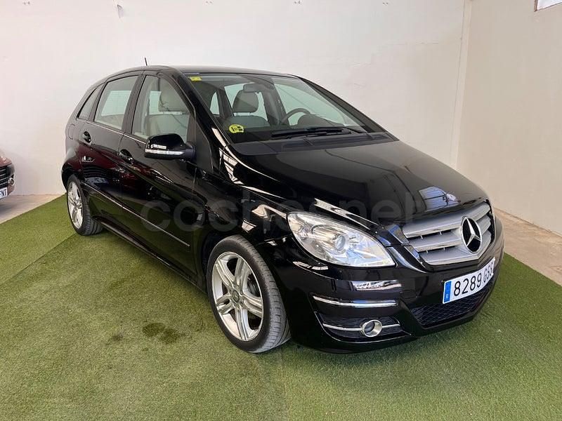 Begagnad Mercedes B180 Sport Edition 109 HK (80 kW) 2010 Svart Minibuss