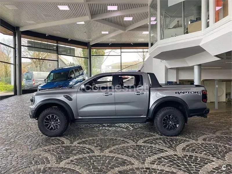 Usado Ford Ranger Raptor 210 CV (154 kW) 2024 Gris / plata Pickup/Camioneta