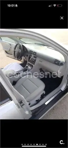 Usado Mercedes C230 Elegance 192 CV (141 kW) 2005 Gris / plata Berlina