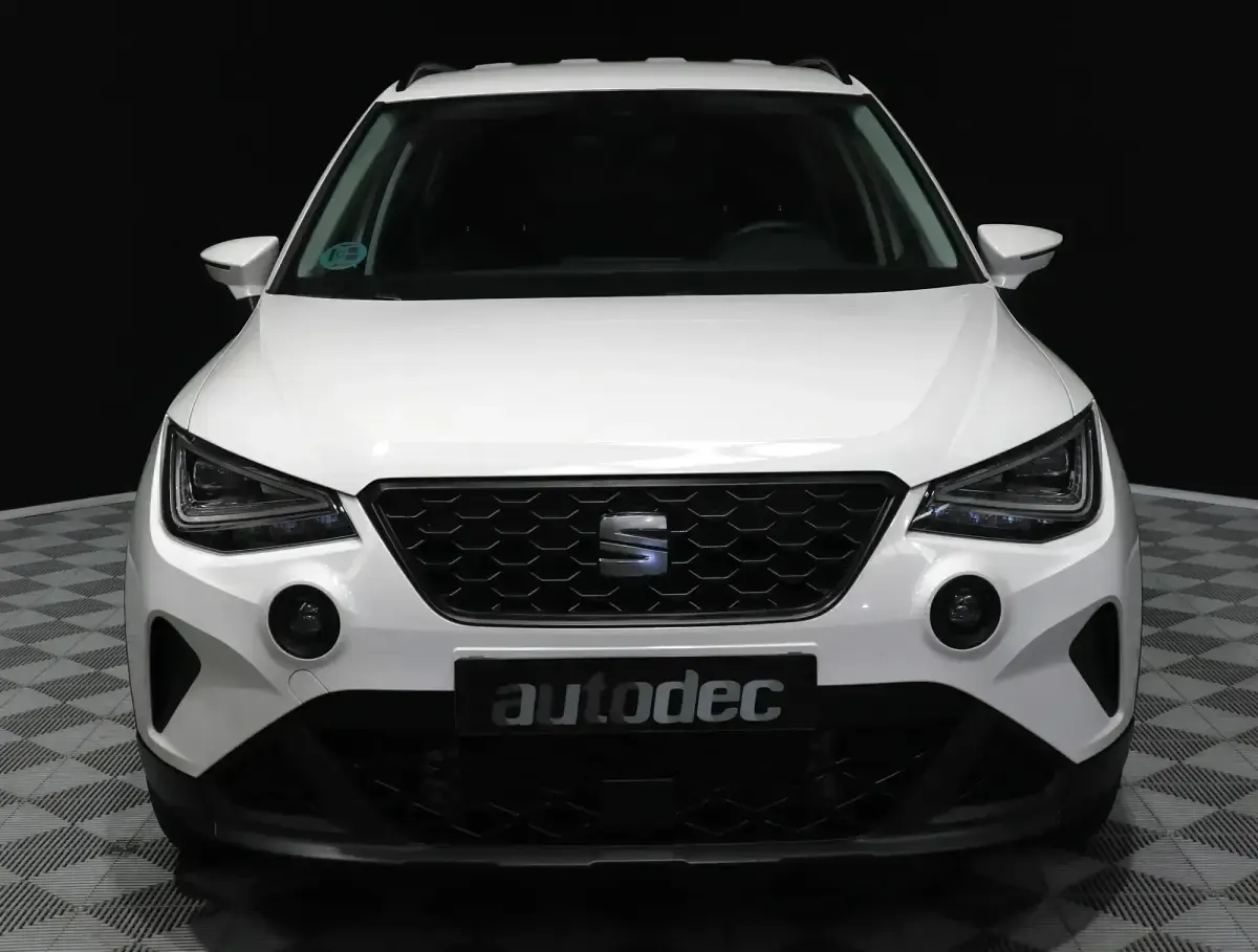 Usado Seat Arona Style 115 CV (84 kW) 2024 Blanco SUV
