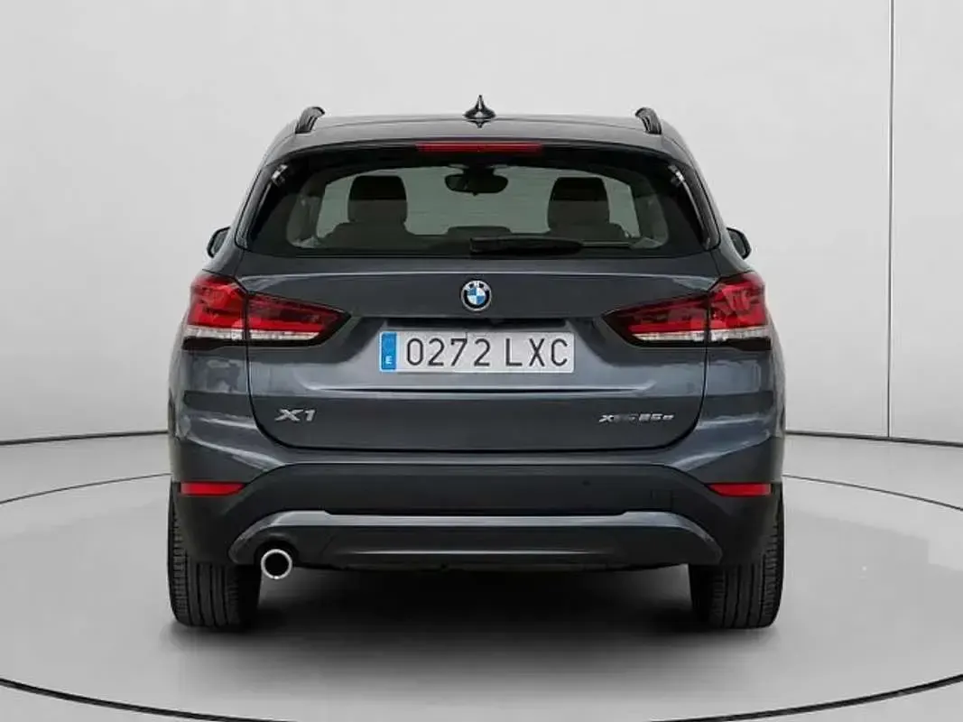 Usado BMW X1 Executive 220 CV (161 kW) 2022 Gris SUV