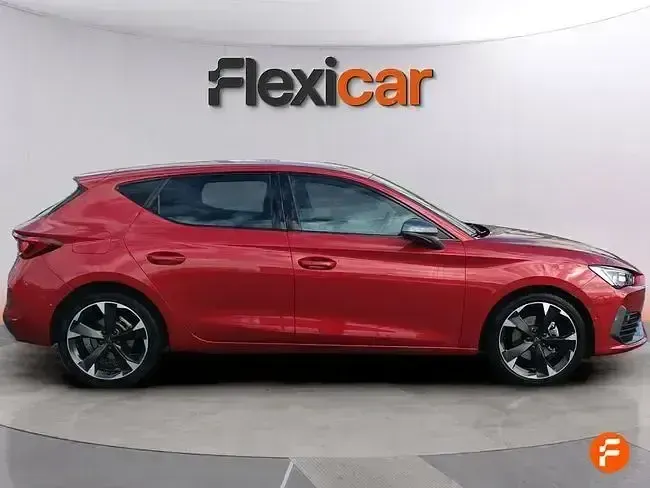 Usado Cupra Leon 150 CV (110 kW) 2023 Rojo