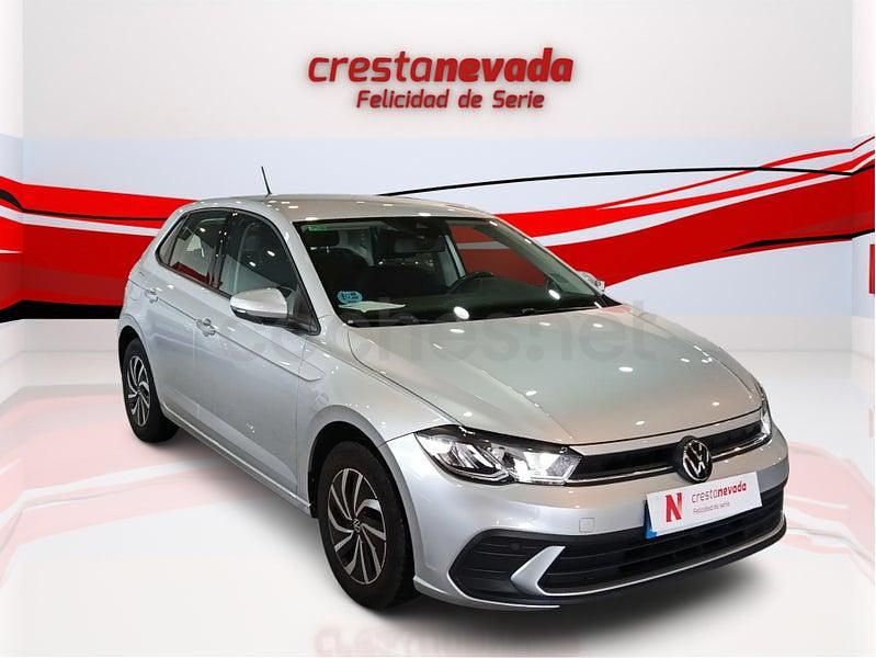 Usado VW Polo Life 95 CV (69 kW) 2021 Gris / plata Berlina