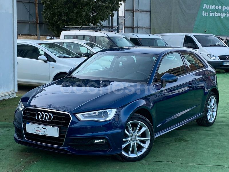 Azul Usado 2014 Audi A3 Ambiente Berlina | 9800 € (Buen precio) - Imagen 1/4