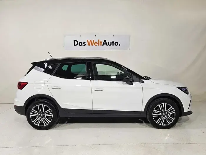 Usado Seat Arona Xperience 115 CV (84 kW) 2025 Blanco SUV