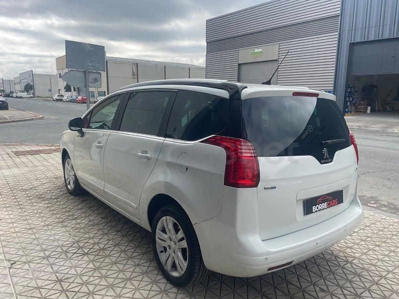 Usado Peugeot 5008 Style 120 CV (88 kW) 2016 Blanco Monovolumen