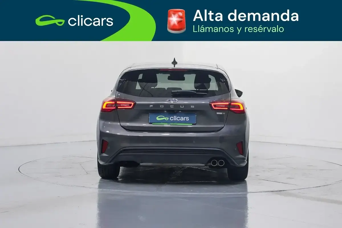 Usado Ford Focus ST-Line 155 CV (114 kW) 2023 Gris Berlina