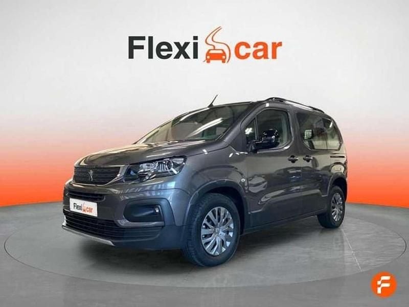 Usado Peugeot Rifter GT 131 CV (96 kW) 2023 Gris Monovolumen