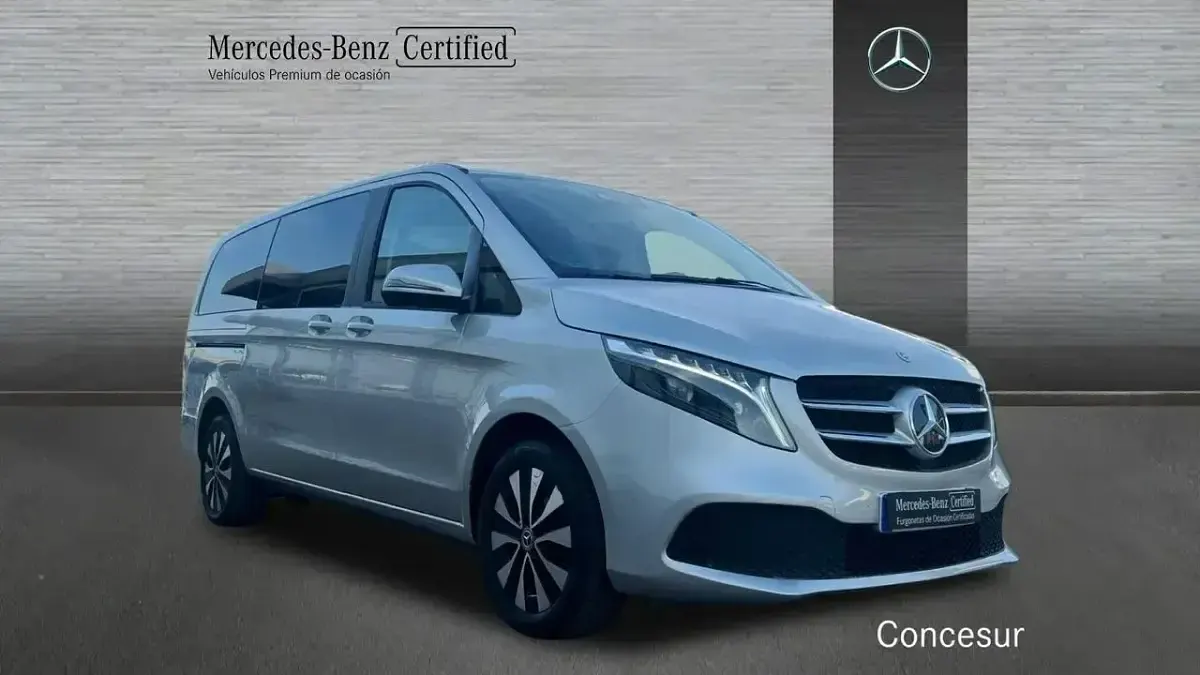Usado Mercedes V250 190 CV (139 kW) 2023 Gris Monovolumen