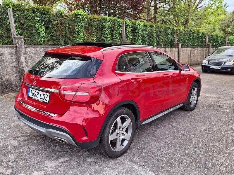 Usado Mercedes GLA200 AMG line 136 CV (100 kW) 2016 Rojo SUV