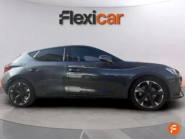 Usado Cupra Leon 150 HP (110 kW) 2023 Cinzento Sedan