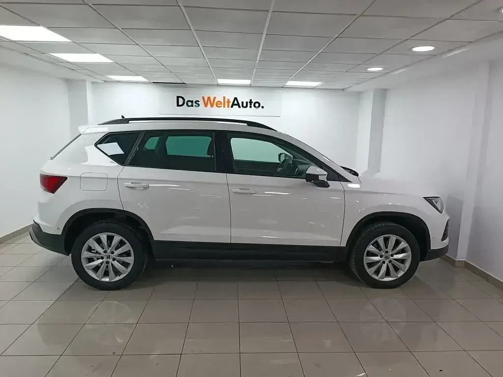 Usado Seat Ateca Style 150 CV (110 kW) 2022 Blanco SUV