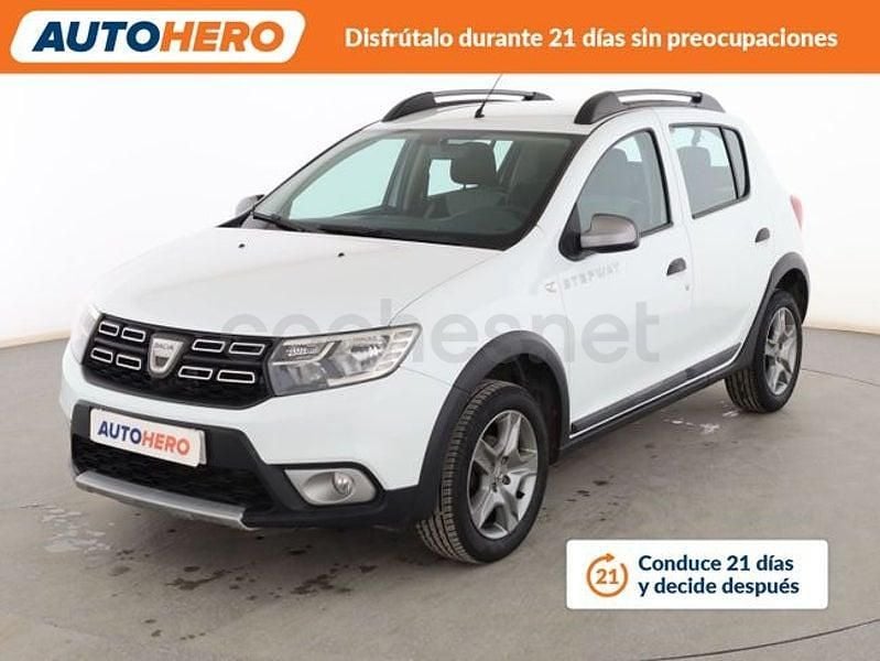 Usado Dacia Sandero Stepway 90 CV (66 kW) 2018 Blanco Berlina