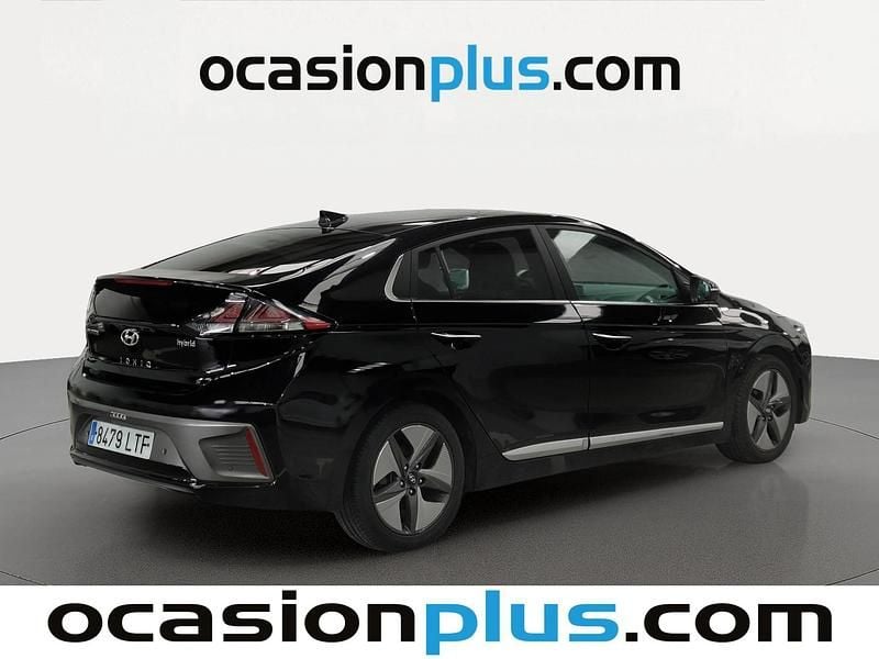 Usado Hyundai Ioniq 141 CV (103 kW) 2021 Negro Utilitario