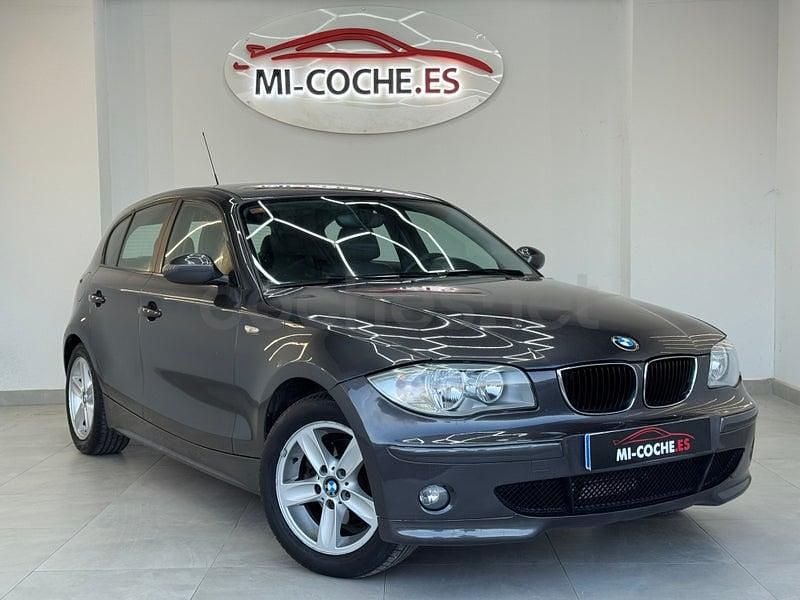 Usado BMW 120 Sport Line 163 CV (119 kW) 2006 Gris / plata Utilitario