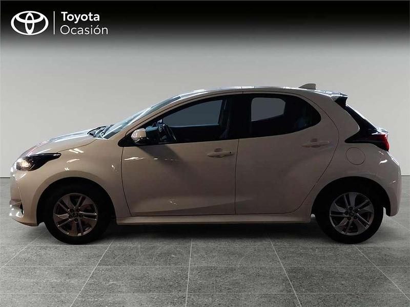 Usado Toyota Yaris Hybrid Active 116 CV (85 kW) 2021 Utilitario