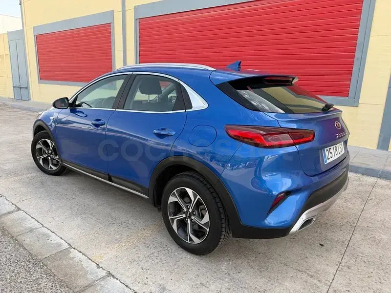 Usado Kia XCeed 136 CV (100 kW) 2021 Azul SUV