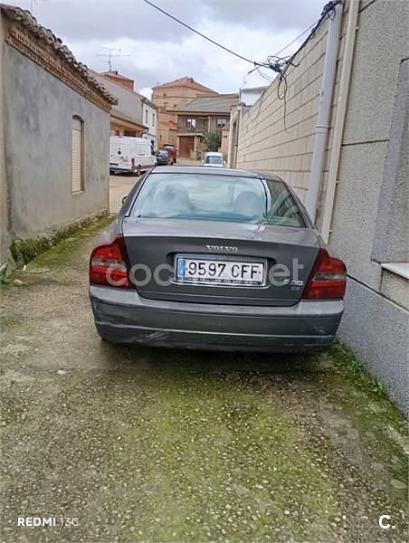 Usado Volvo S80 163 CV (119 kW) 2004 Gris / plata Berlina