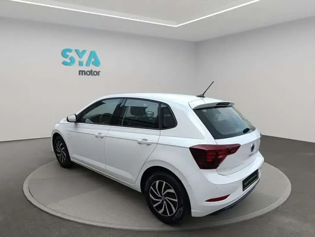 Usado VW Polo Life 95 CV (69 kW) 2023 Blanco Utilitario