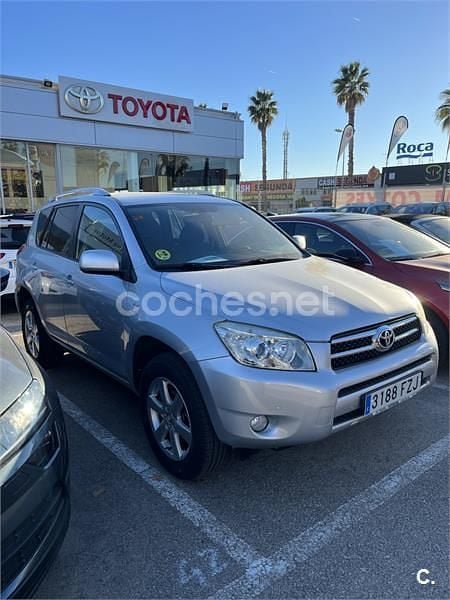 Gris / plata Usado 2008 Toyota RAV4 Luna SUV | 10.000 € (Precio justo) - Imagen 1/4