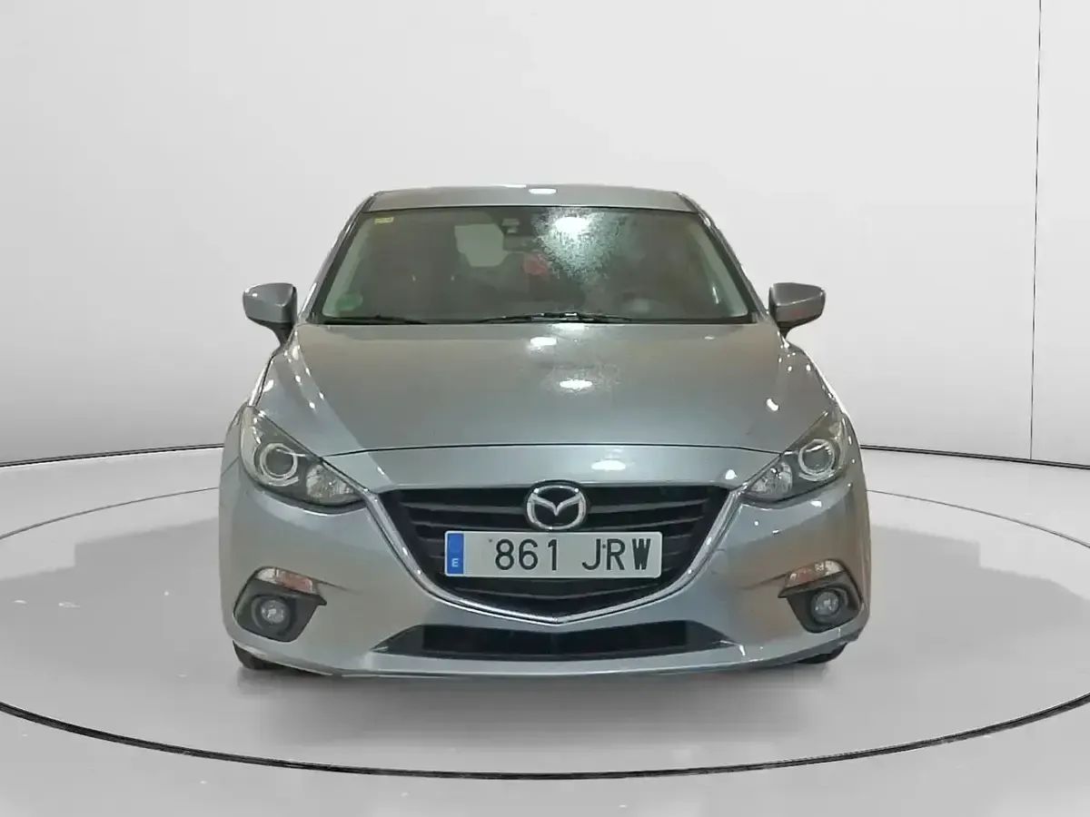 Usado Mazda 3 Luxury 105 CV (77 kW) 2016 Gris / plata Berlina